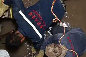 温州电梯井堵漏施工视频